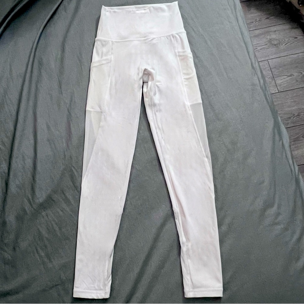 Offline White Leggings